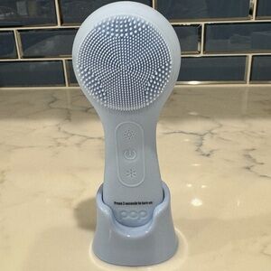 NEW Pop Sonic Maia Cleansing
Wand with Hot & Cold Plate